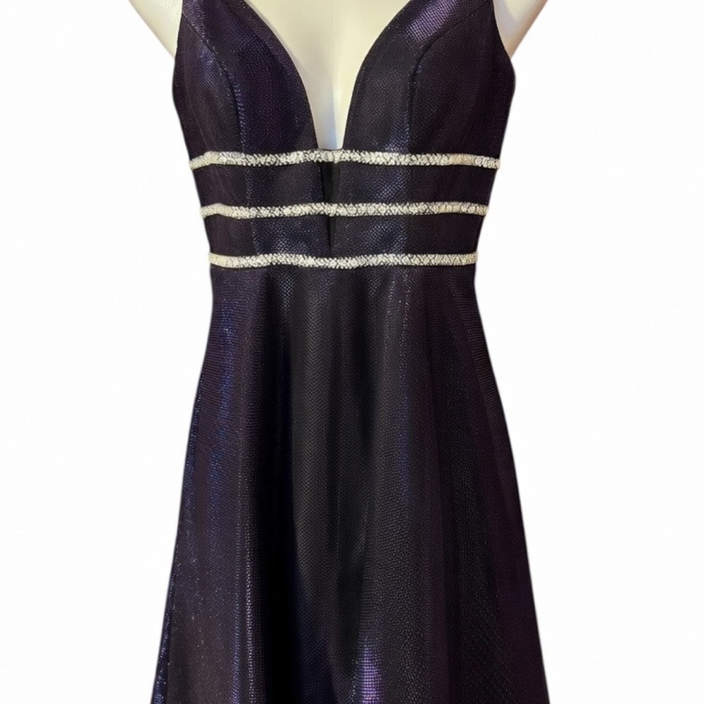 Narianna  Purple Prom Dress with Silver Accents XS - Picture 2 of 9